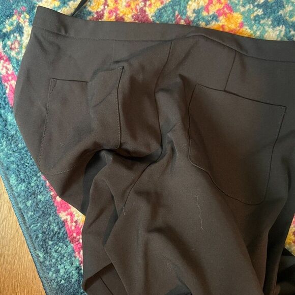 The Reset R Label small pants - Picture 8 of 8